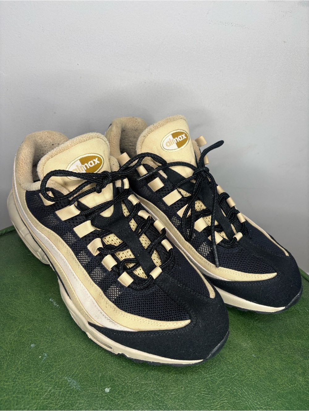 NIKE AIR MAX 95 ID BY NIKE ID TAN BLACK MENS RUNNING SHOes Sz 10